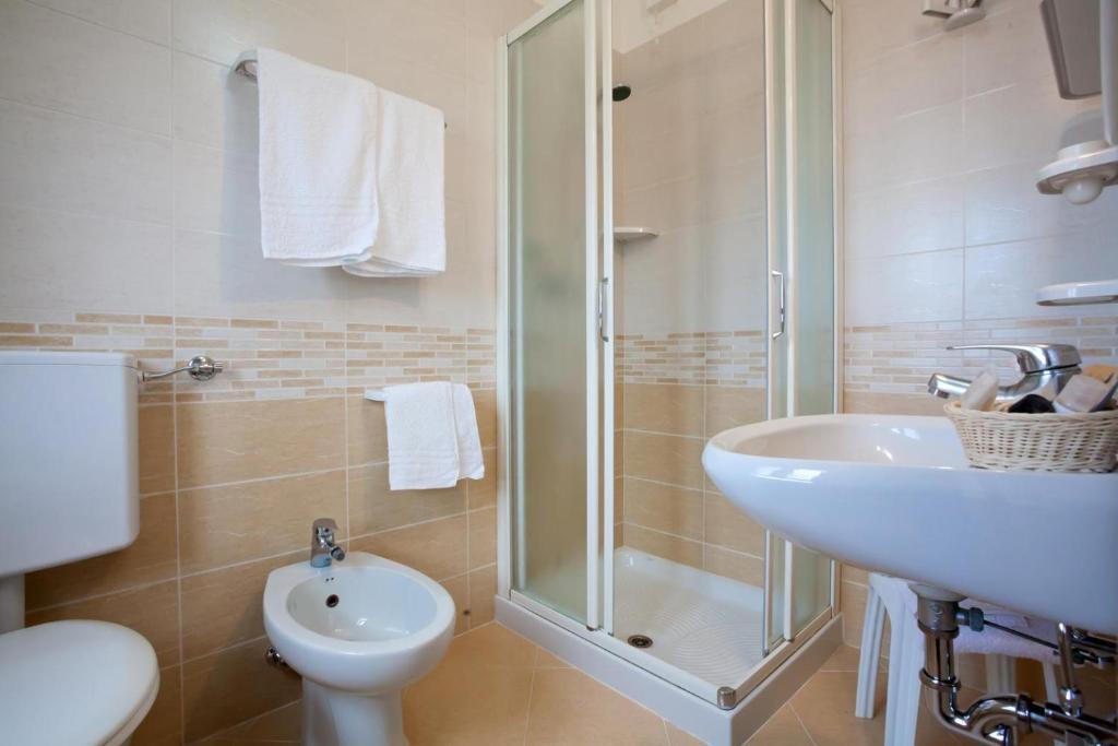 Hotel Fabris Каорле Стая снимка